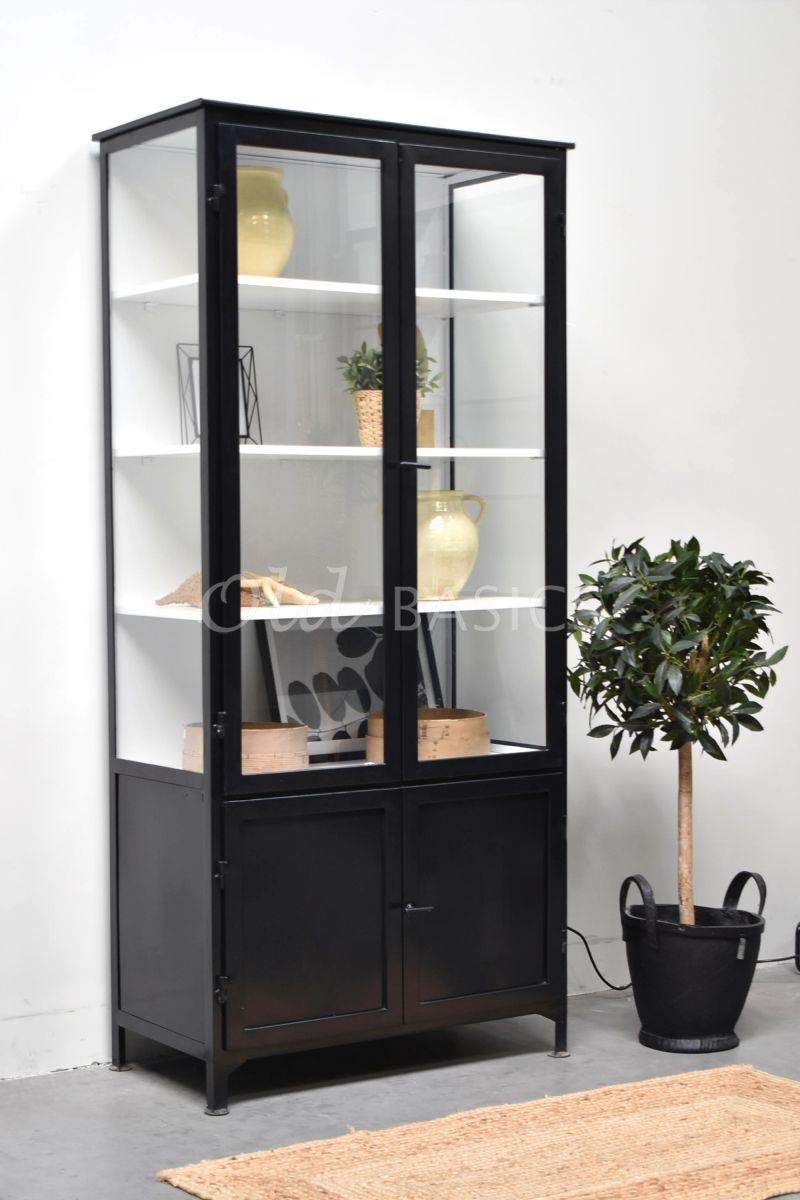 Detail van Apothekerskast Ivar LED NB, zwart, materiaal staal